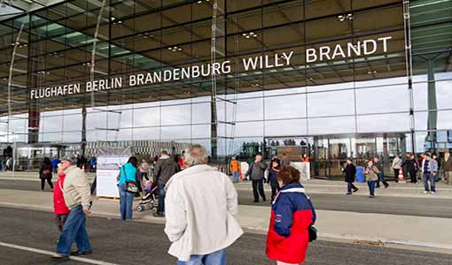 افتتاح فرودگاه براندنبورگ برلین با چند سال تاخیر!
