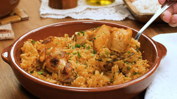 غذای برزیلی مرغ گالیندها